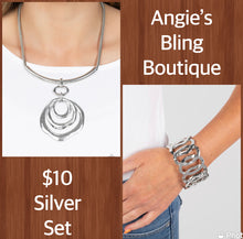 Load image into Gallery viewer, Paparazzi Jewelry Necklace Forged in Fabulous - Black