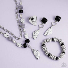 Load image into Gallery viewer, Paparazzi Jewelry Fashion Fix Simply Santa Fe