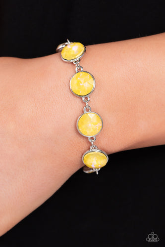 Paparazzi Jewelry Bracelet Enchanted Emblems - Yellow