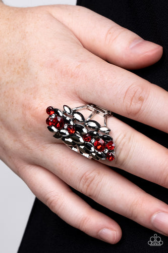 Paparazzi Jewelry Ring Smoky Smolder - Red