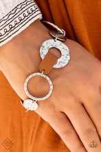 Load image into Gallery viewer, Paparazzi Jewelry Bracelet Desert Scraps - Brown