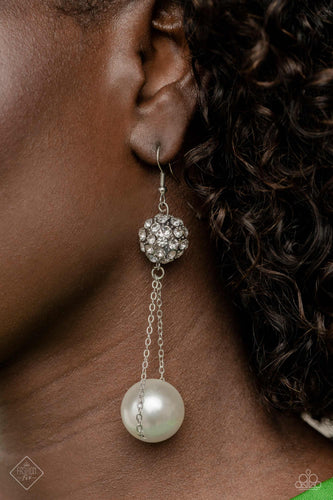 Paparazzi Jewelry Earrings Ballerina Balance - White