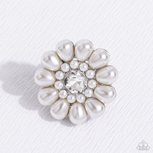 Paparazzi Jewelry Ring PEARL Talk