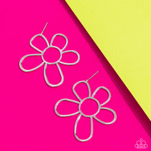 Load image into Gallery viewer, Paparazzi Jewelry Earrings Rustic Rarity - Brass