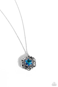 Paparazzi Jewelry Necklace Flowering Fantasy