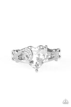 Load image into Gallery viewer, Paparazzi Jewerly Ring Romantic Reverie - White