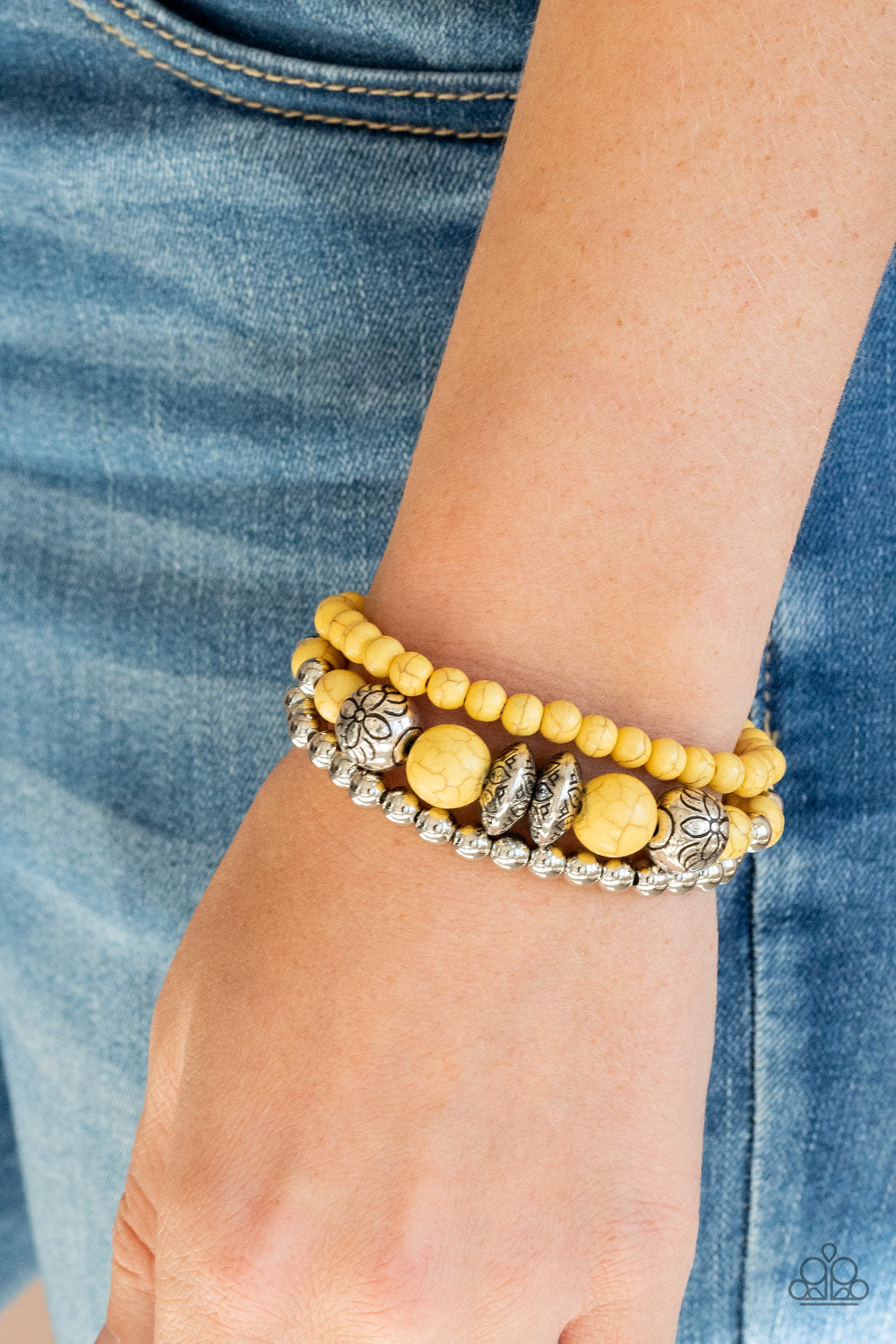 Paparazzi Jewelry Bracelet Desert Blossom - Yellow