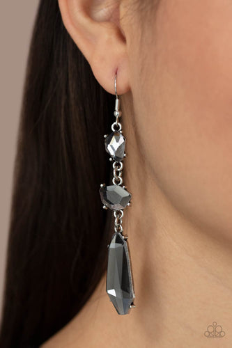 Paparazzi Jewelry Earrings Sophisticated Smolder - Silver
