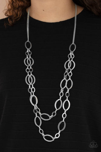 Paparazzi Exclusive Necklace The OVAL-achiever - Silver
