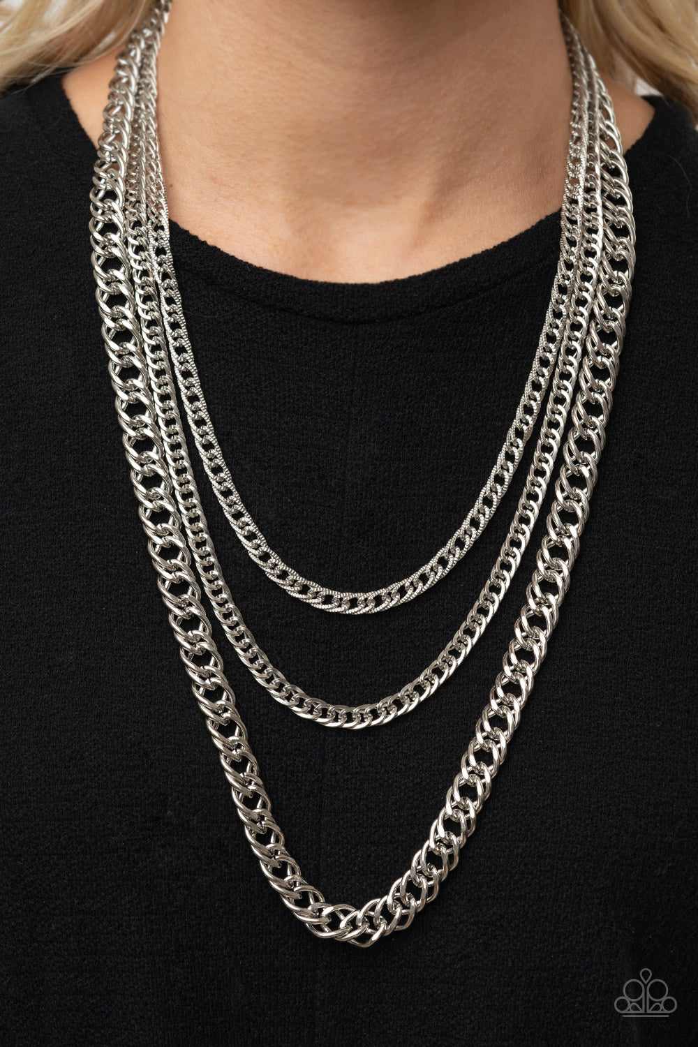 Paparazzi Jewelry Necklace Chain of Champions - Silver