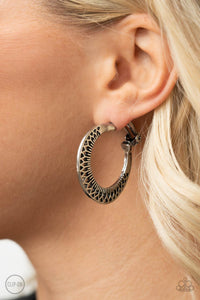 Paparazzi Jewelry Earrings Moon Child Charisma - Silver