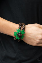 Load image into Gallery viewer, Paparazzi Jewelry Wooden Tropical Flavor - Green