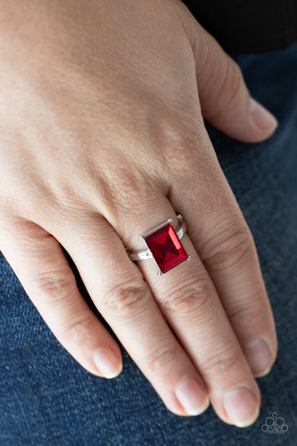 Paparazzi Jewelry Ring Social Glow - Red