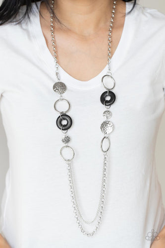 Paparazzi Jewelry Necklace Grounded Glamour - Black