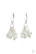Load image into Gallery viewer, Paparazzi Jewelry Earrings Jaw-Droppingly Jelly - Silver