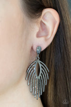 Load image into Gallery viewer, Paparazzi Jewelry Earrings Metro Safari - Black