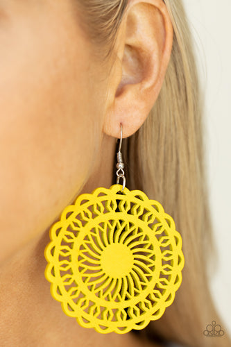 Paparazzi Jewelry Earrings Island Sun - Yellow