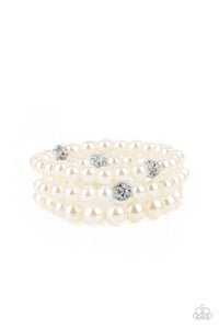 Paparazzi Jewelry Bracelet Here Comes The Heiress - White