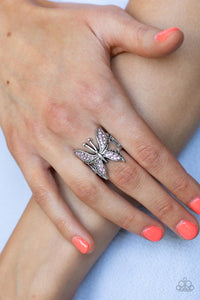 Paparazzi Jewelry Ring Blinged Out Butterfly - Pink