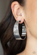 Load image into Gallery viewer, Paparazzi Jewelry Earrings Curve Crushin