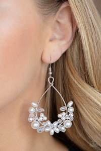 Paparazzi Exclusive Earrings Marina Banquet - White