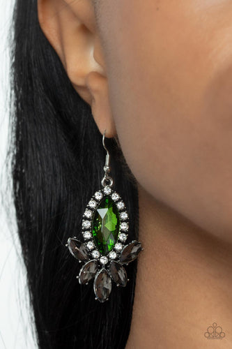 Paparazzi Jewelry Earrings Serving Up Sparkle - Green