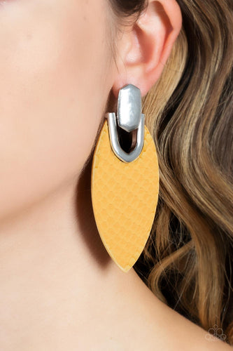 Paparazzi Jewelry Earrings Wildly Workable