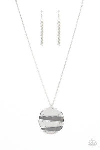 Paparazzi Jewelry Necklace Shattered Sunset - Silver