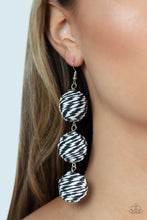 Load image into Gallery viewer, Paparazzi Jewelry Earrings Laguna Lanterns - Black