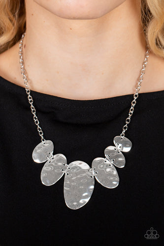 Paparazzi Jewelry Necklace Cave Crawl - Silver