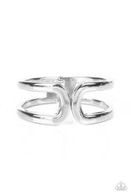 Load image into Gallery viewer, Paparazzi Jewelry Bracelet Industrial Empress - Silver