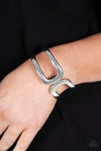 Load image into Gallery viewer, Paparazzi Jewelry Bracelet Industrial Empress - Silver