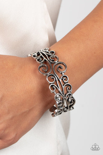 Paparazzi Jewelry Bracelet Dressed to FRILL - Silver