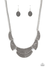 Load image into Gallery viewer, Paparazzi Jewelry Necklace Empress Empire - Silver