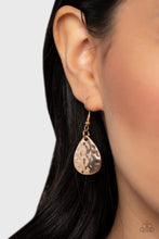 Load image into Gallery viewer, Paparazzi Jewelry Necklace Totem Trek - Gold