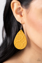 Load image into Gallery viewer, Paparazzi Jewelry Earrings Stylishly Subtropical - Yellow