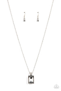 Paparazzi Jewelry Necklace Understated Dazzle - Silver