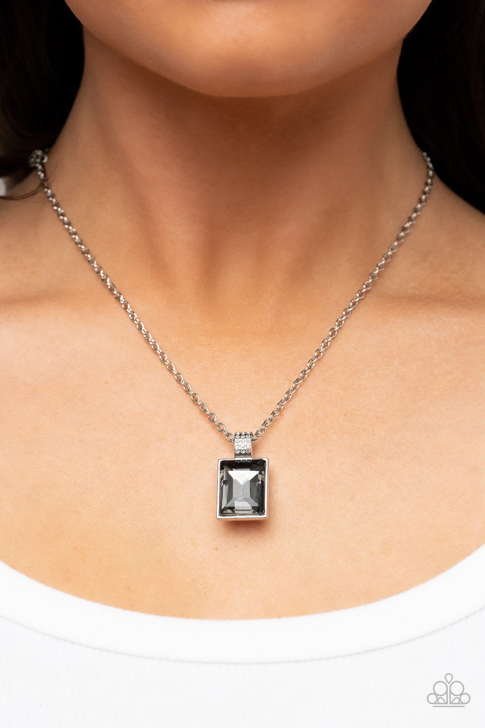 Paparazzi Jewelry Necklace Understated Dazzle - Silver