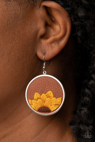 Paparazzi Jewelry Earrings Sun-Kissed Sunflowers - Brown
