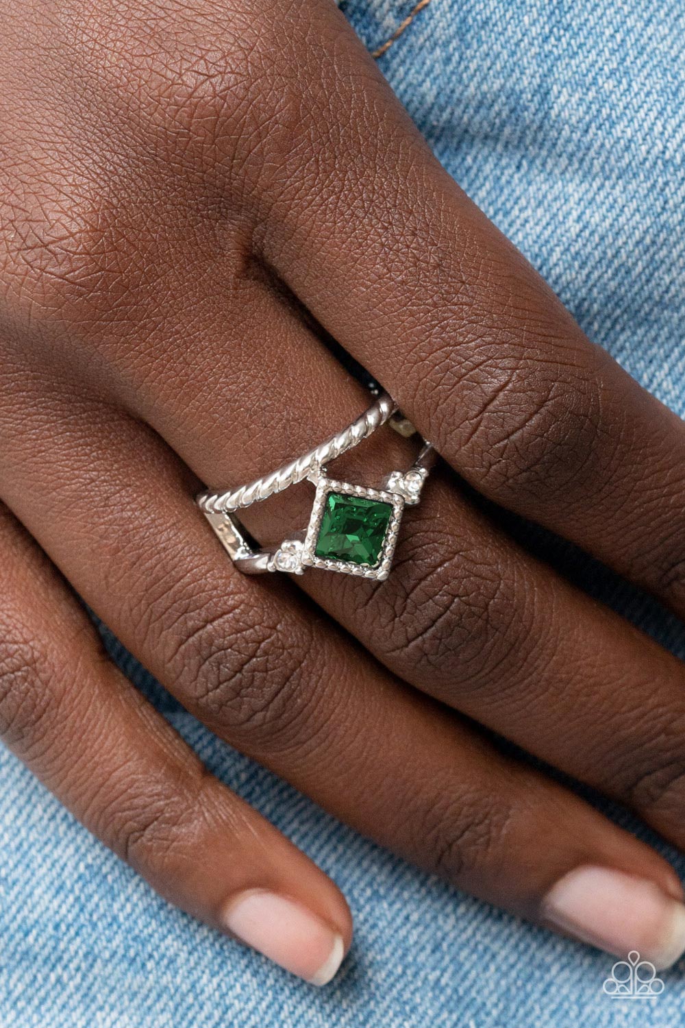 Paparazzi Jewelry Ring Angling for Attention - Green