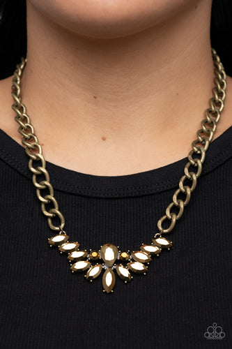 Paparazzi Jewelry Necklace Come at Me - Brass