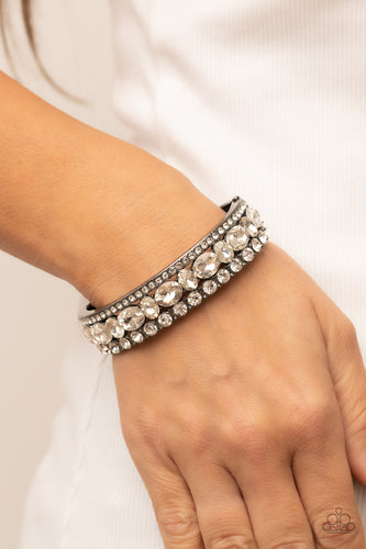 Paparazzi Jewelry Bracelet Mega Megawatt - Black