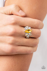 Paparazzi Jewelry Ring Luxury Luster - Yellow