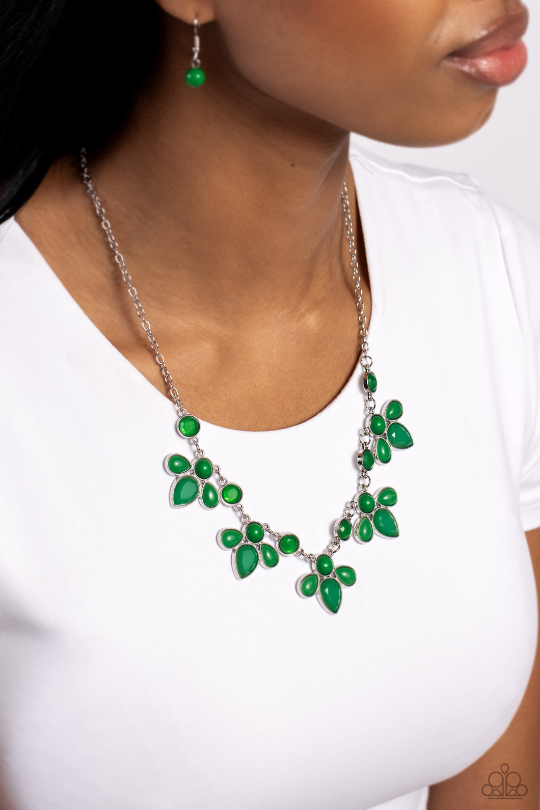 Paparazzi Jewelry Necklace FROND-Runner Fashion - Green