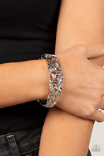 Load image into Gallery viewer, Paparazzi Jewelry Bracelet Ripe for the Picking - White