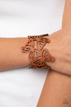 Load image into Gallery viewer, Paparazzi Jewelry Bracelet Butterfly Breeze - Brown