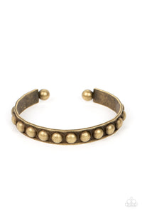 Paparazzi Jewelry Bracelet Clear as STUD - Brass