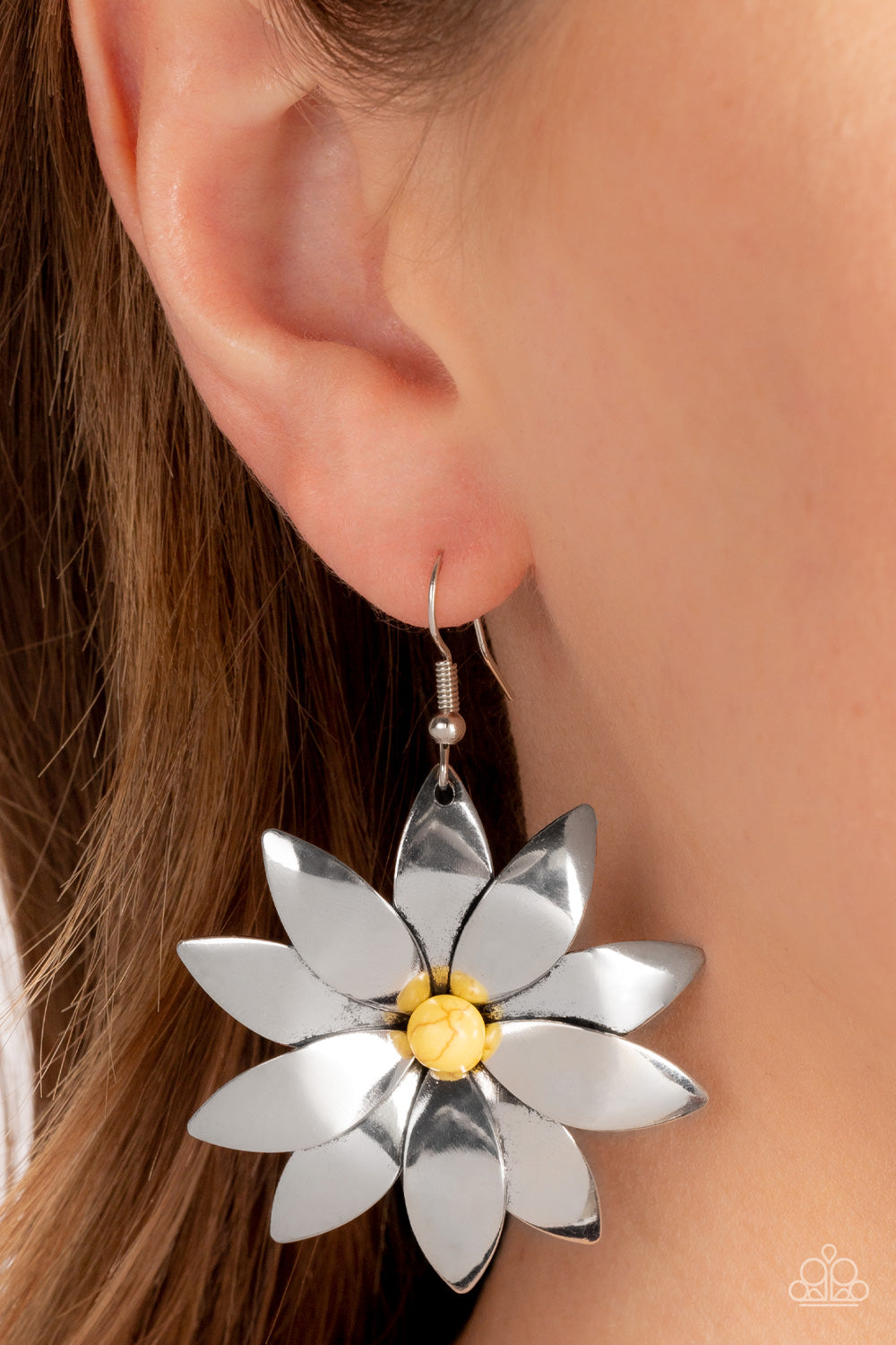 Paparazzi Jewelry Earrings Pinwheel Prairies - Yellow
