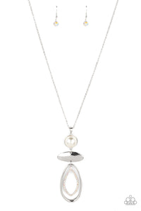 Paparazzi Jewelry Necklace Modern Day Demure - White