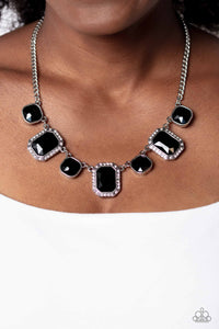 Paparazzi Jewelry Necklace Royal Rumble - Black